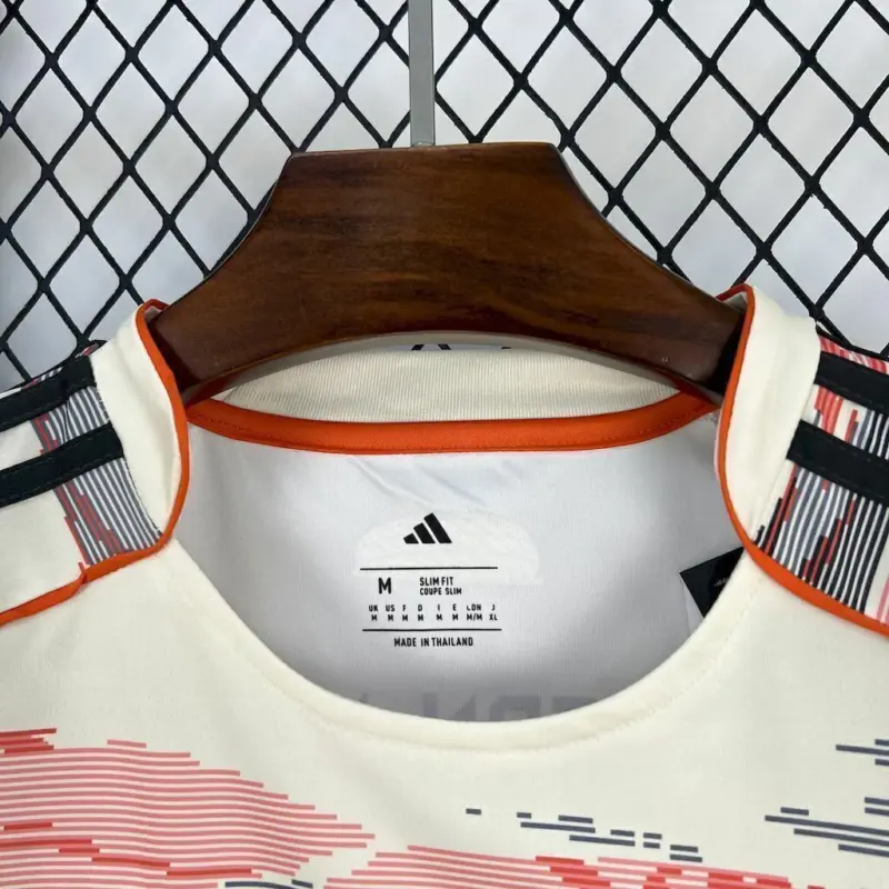 Camisa Bayern Munique Away Detalhes