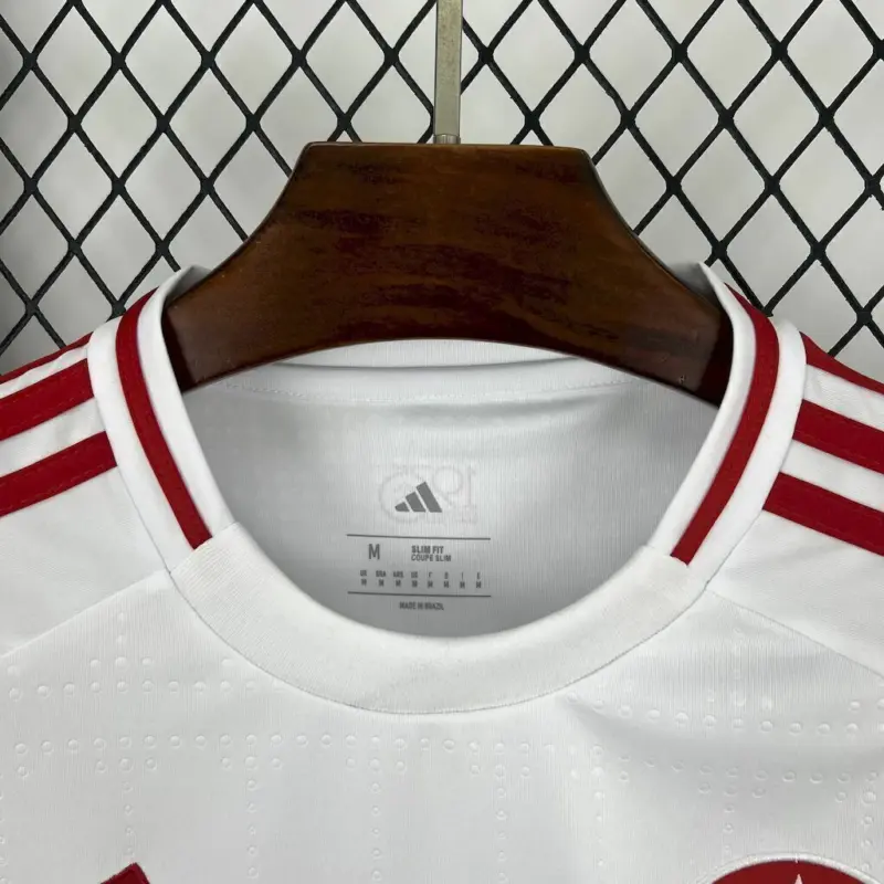 Camisa Internacional Away Detalhes
