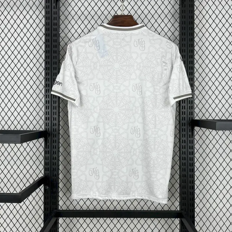 Camisa Nottingham Forest Away Verso