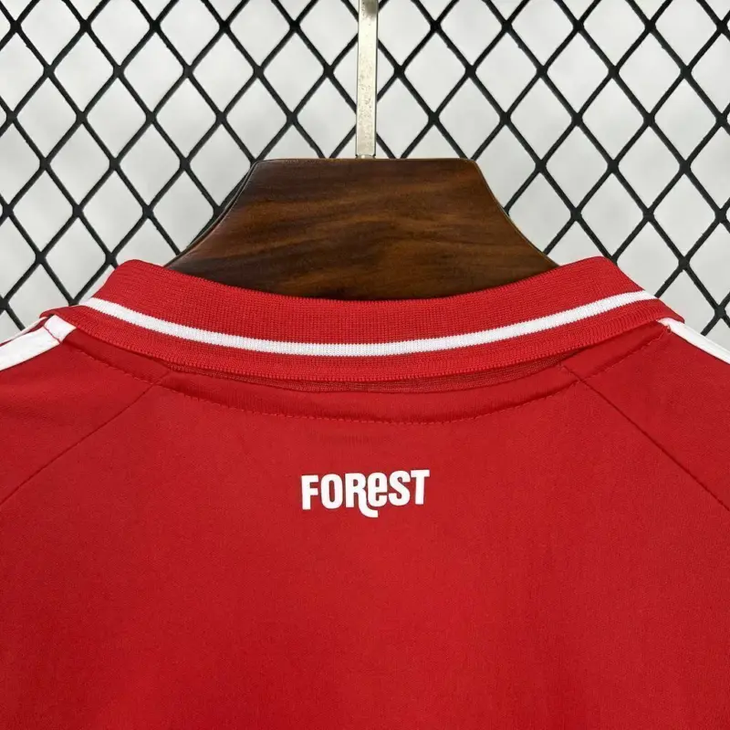 Camisa Nottingham Forest Home Detalhes