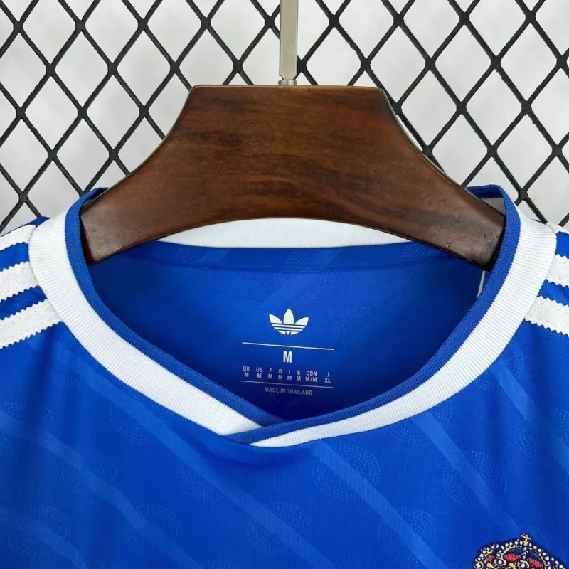 Camisa Real Madrid Third Detalhes