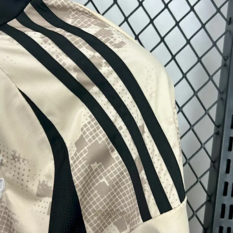 Camisa Red Bull New York Detalhes