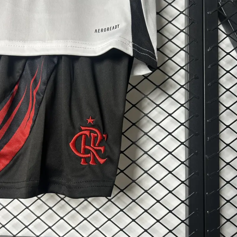 Kit Infantil Flamengo Away Detalhes