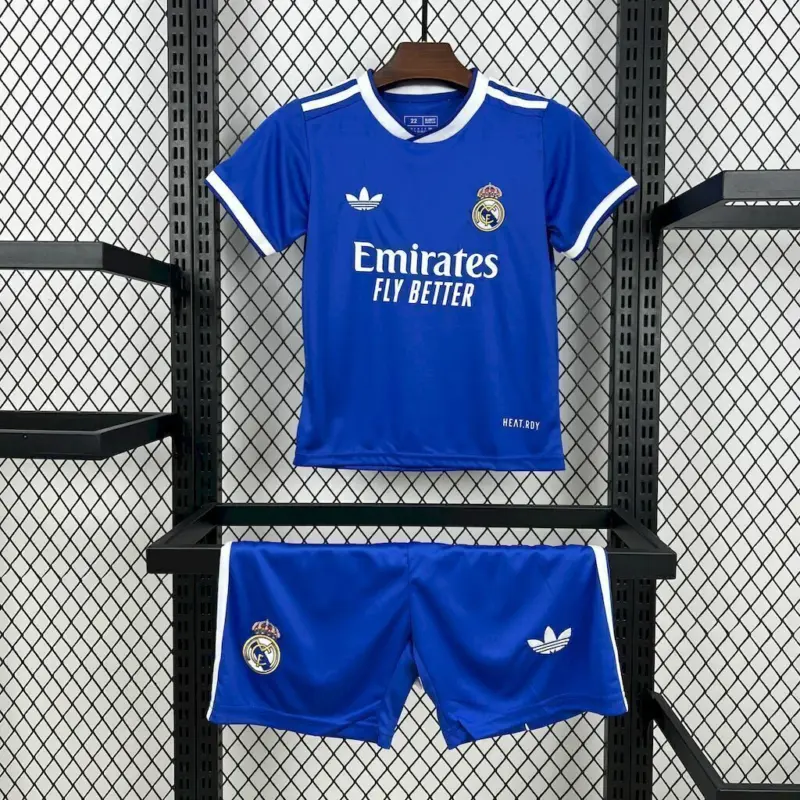 Kit Infantil Real Madrid Third